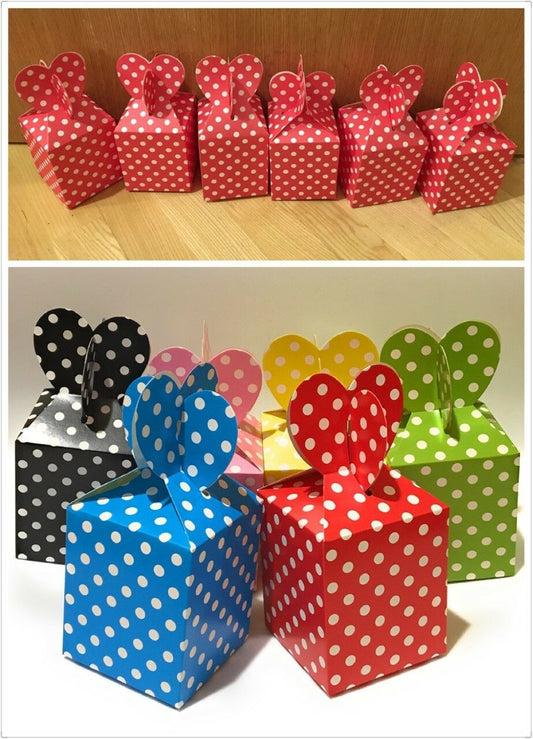 6 Kids Birthday Party Bag Boxes - Wedding Favour Cake Box / Polka Dot Heart -UK