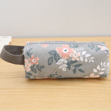 Load image into Gallery viewer, Portable Canvas Pencil Case