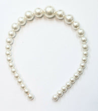 Load image into Gallery viewer, Great Gatsby Headband 1920s Deco Alice Band Ivory Graduated Pearl Large Costume