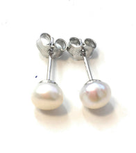 Load image into Gallery viewer, 925 Sterling Silver Genuine Cultured Freshwater Pearl Stud Earrings Studs Gift