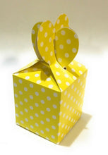 Load image into Gallery viewer, 6 Kids Birthday Party Bag Boxes - Wedding Favour Cake Box / Polka Dot Heart -UK