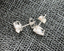 Load image into Gallery viewer, Quality Sparkly Platinum Silver Plated Heart Zircon Crystal Earrings Studs Gift