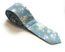 Load image into Gallery viewer, High Quality Luxury 100% Cotton Men's Floral Flowers Party Tie - Summer Blooms