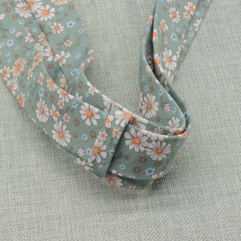 High Quality Luxury 100% Cotton Men's Floral Flowers Party Tie - Summer Blooms