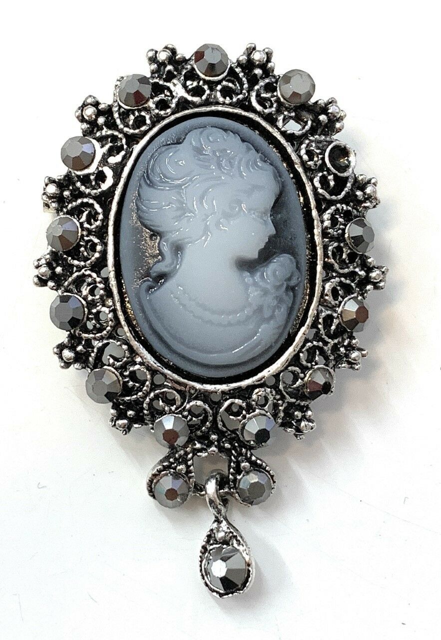 Vintage Retro Style Victorian Lady Cameo Brooch Bag Pin Charm